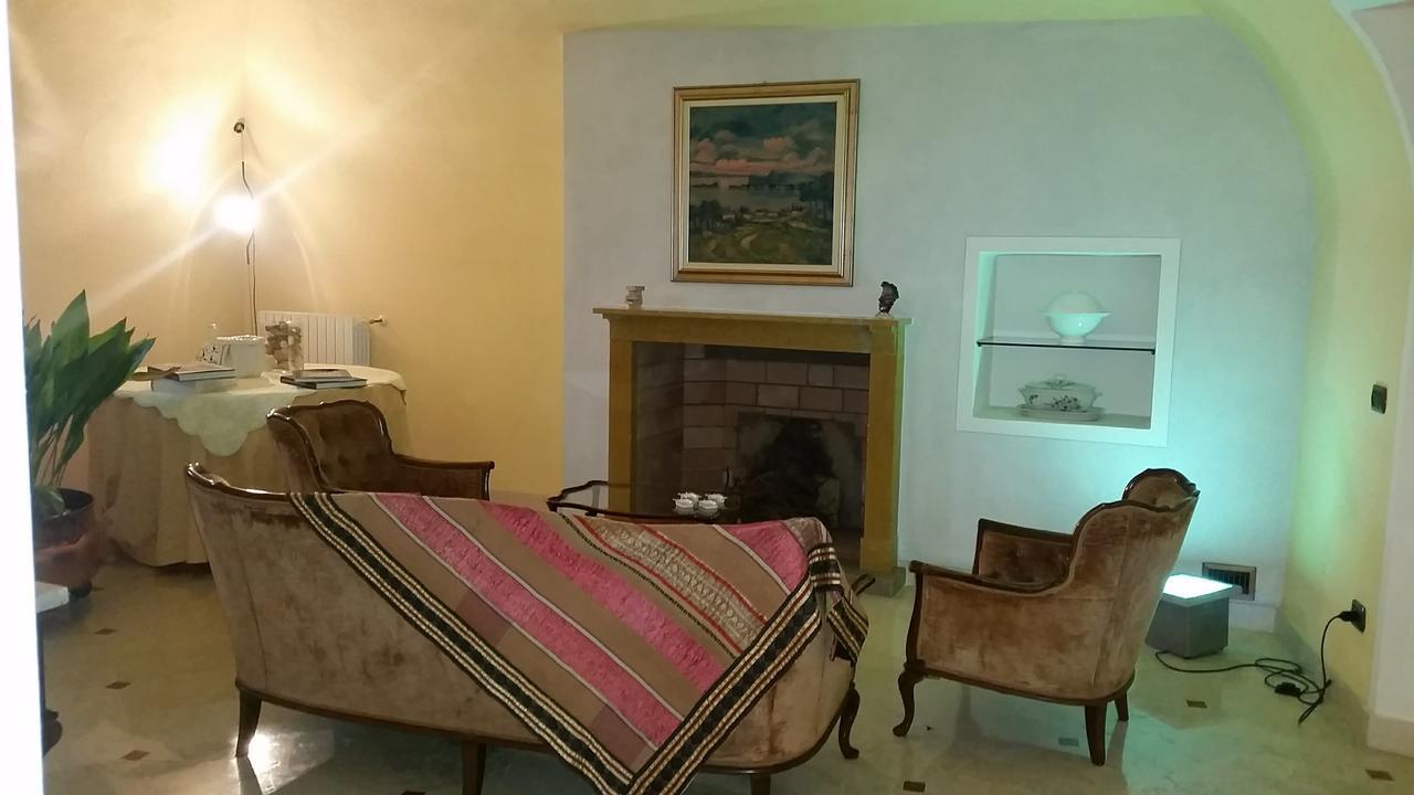 Agrigturismo Monte Cicogna Villa Moniga del Garda Luaran gambar